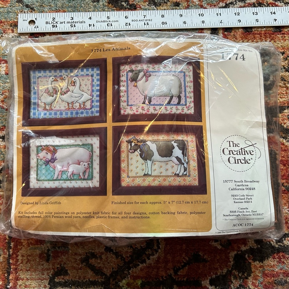 Vintage The Creative Circle 1774 Les Animals Quilt Farm Animals Kit (unopened)